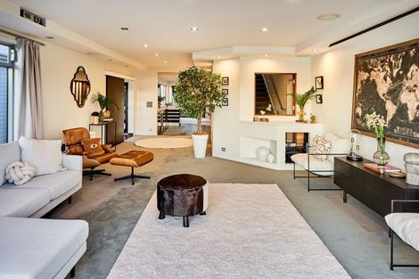 Photo of property in 25 The Crescent, Roseneath, Wellington, 6011