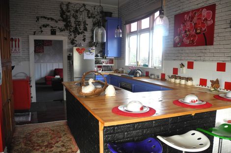 Photo of property in 22 Timaru Road, Waimate, 7924