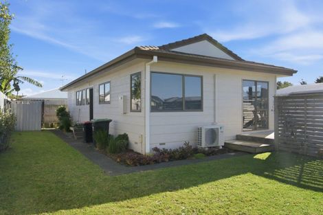 Photo of property in 16 Tahara Crescent, Mount Maunganui, 3116