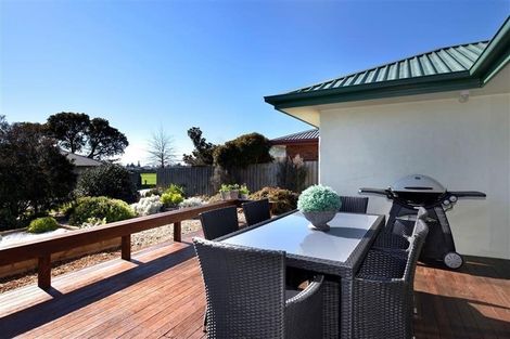 Photo of property in 21 Ngawhatu Road, Stoke, Nelson, 7011