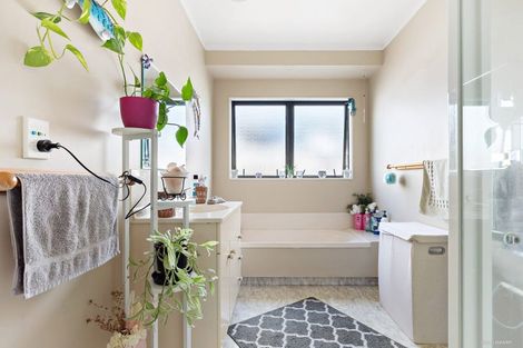 Photo of property in 67 Radiata Street, Fairview Downs, Hamilton, 3214