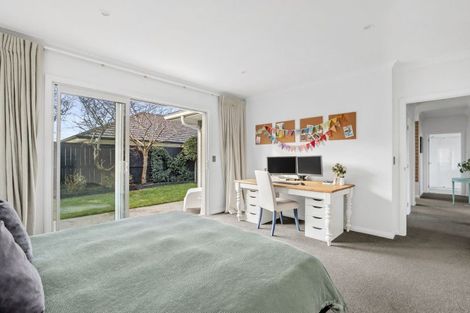 Photo of property in 8 Richards Street, Cambridge, 3434