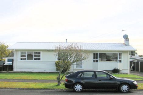 Photo of property in 32 Cecil Street, St Andrews, Hamilton, 3200