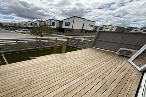 Photo of property in 116 Te Puketoka Lane, Mangere, Auckland, 2022