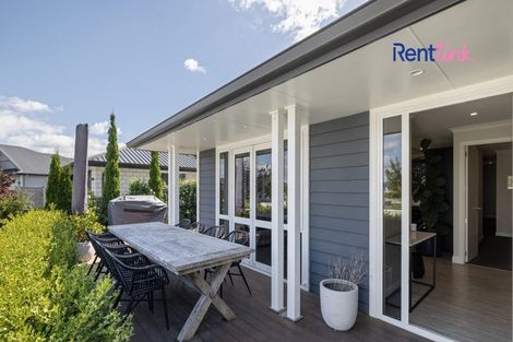 Photo of property in 17 Matepu Crescent, Pyes Pa, Tauranga, 3112