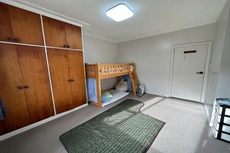 Photo of property in 60a Waimumu Road, Massey, Auckland, 0614