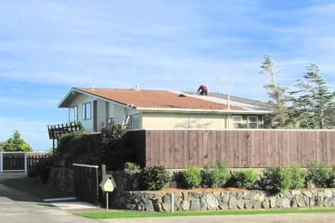 Photo of property in 33 Sunshine Crescent, Kelson, Lower Hutt, 5010