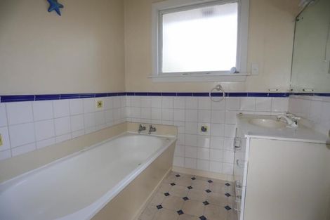 Photo of property in 27 Colesbury Street, Bishopdale, Christchurch, 8053