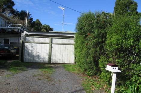 Photo of property in 78 Kauri Point Road, Laingholm, Auckland, 0604