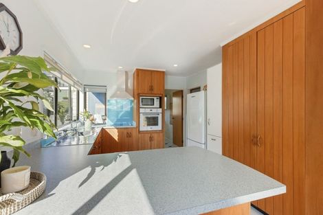 Photo of property in 19 Darwin Crescent, Spotswood, New Plymouth, 4310