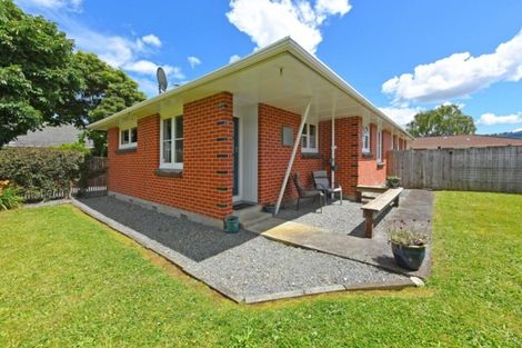 Photo of property in 4/49 Wilford Street, Wallaceville, Upper Hutt, 5018