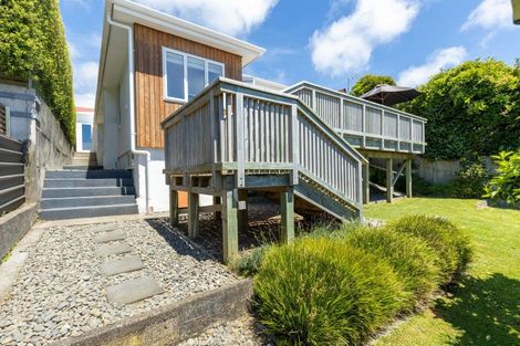 Photo of property in 125 Pendarves Street, New Plymouth, 4312