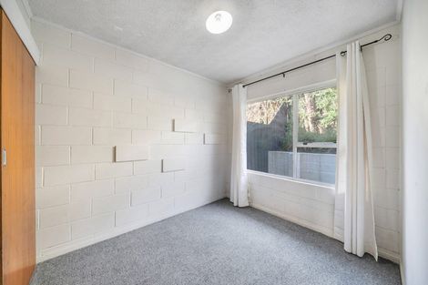 Photo of property in 1/17 Emirau Place, Glenfield, Auckland, 0629