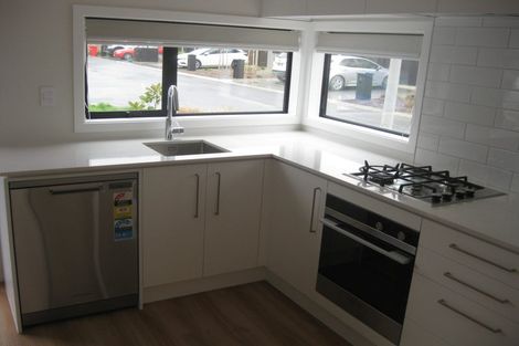 Photo of property in 8 Raeble Walkington Lane, Wallaceville, Upper Hutt, 5018