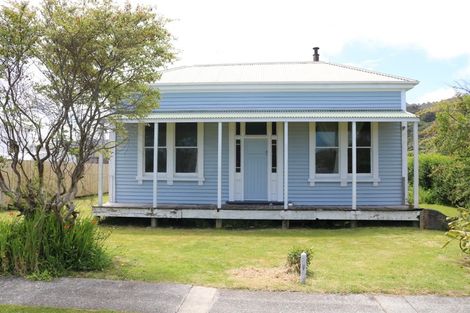 Photo of property in 33 Buccleugh Street, Greymouth, 7805