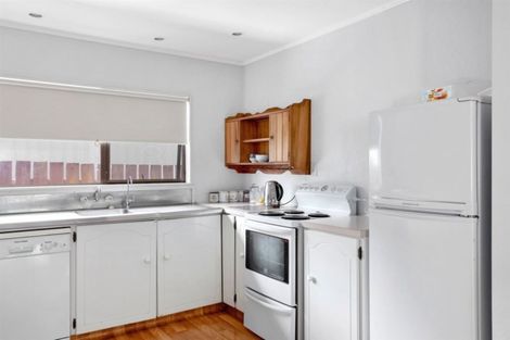 Photo of property in 2/15 Victoria Avenue, Whakatane, 3120