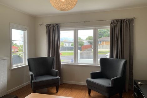 Photo of property in 1/38 Eastglen Road, Glen Eden, Auckland, 0602