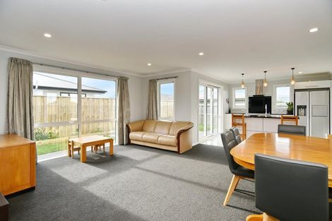 Photo of property in 58 Cassino Street, Rangiora, 7400