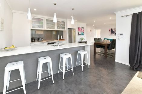 Photo of property in 39 Chic Gardens, Parakai, 0830