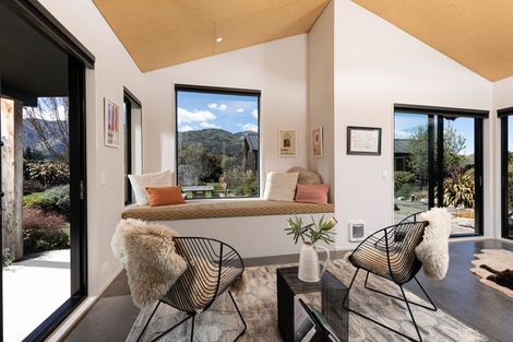 Photo of property in 5 Loach Road, Hawea Flat, Wanaka, 9382