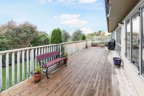 Photo of property in 21b Poplar Grove, Whalers Gate, New Plymouth, 4310