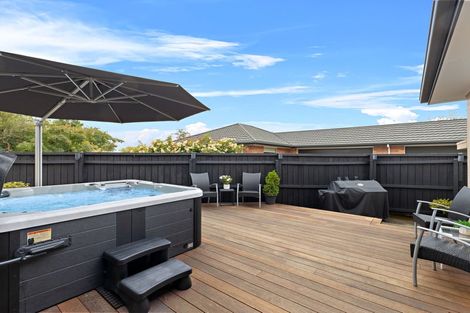 Photo of property in 856 Main North Road, Belfast, Christchurch, 8051