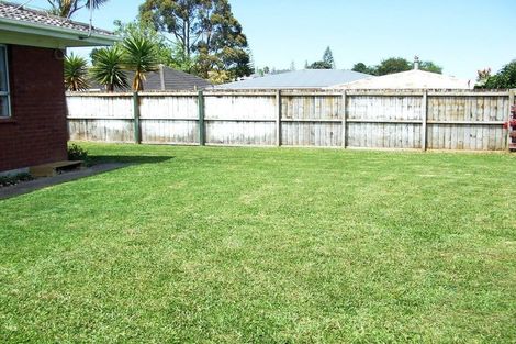 Photo of property in 2/34 Blacklock Avenue, Henderson, Auckland, 0612