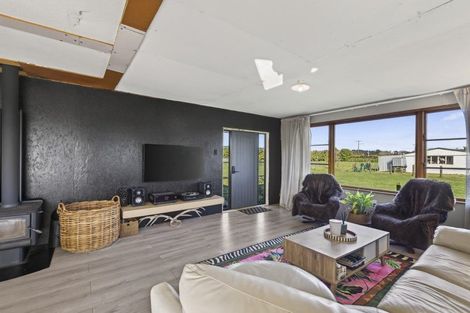 Photo of property in 153 Inland Road North, Tikorangi, Waitara, 4383