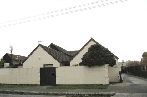Photo of property in 1/72 Abberley Crescent, St Albans, Christchurch, 8014