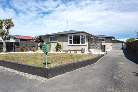 Photo of property in 27 Monowai Crescent, North New Brighton, Christchurch, 8083