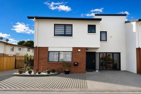 Photo of property in 16 Kora Avenue, Ranui, Auckland, 0612