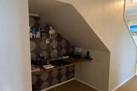 Photo of property in 15 Goddard Grove, Churton Park, Wellington, 6037