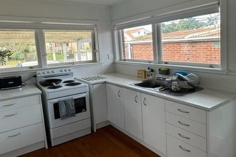 Photo of property in 1/87 Lake Road, Belmont, Auckland, 0622