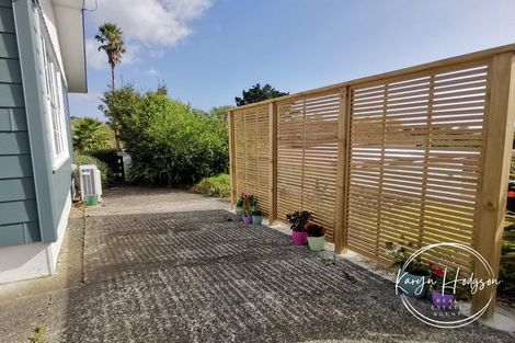 Photo of property in 9 Whaka Street, Maungaturoto, 0520