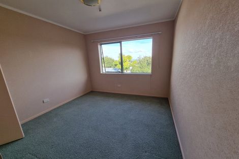 Photo of property in 16 Garcia Place, West Harbour, Auckland, 0618