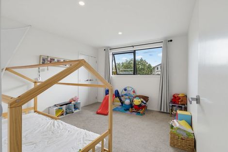 Photo of property in 1e Stott Avenue, Birkdale, Auckland, 0626
