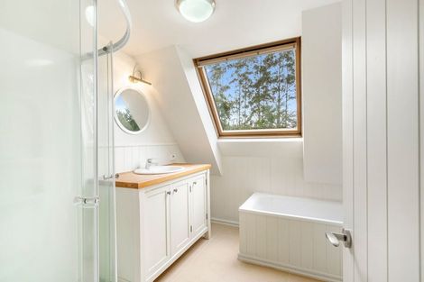 Photo of property in 51 Victoria Street, Oxford, 7430