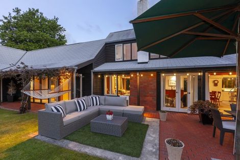 Photo of property in 9-11 Rosebank Grove, Waikanae, 5036