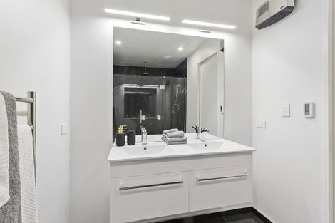 Photo of property in 10 Guilder Drive, Prebbleton, 7604