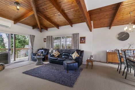 Photo of property in 2/94 Nigel Road, Browns Bay, Auckland, 0630