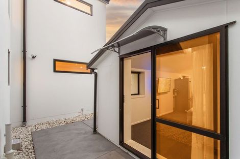 Photo of property in 19 Hutcheson Street, Sydenham, Christchurch, 8023