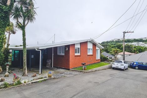 Photo of property in 4 Hallewell Crescent, Johnsonville, Wellington, 6037