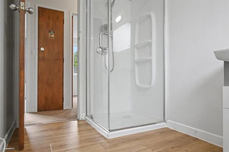 Photo of property in 14 Kilcar Place, Massey, Auckland, 0614
