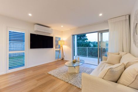 Photo of property in 69 Glenvar Ridge Road, Long Bay, Auckland, 0630