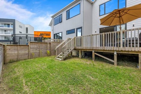 Photo of property in 21 Seafarer Crescent, Stanmore Bay, Whangaparaoa, 0932