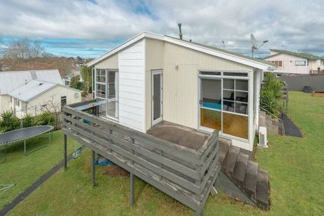 Photo of property in 46 Morrow Avenue, St Andrews, Hamilton, 3200
