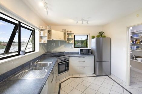 Photo of property in 34 Anderson Road, Taradale, Napier, 4112