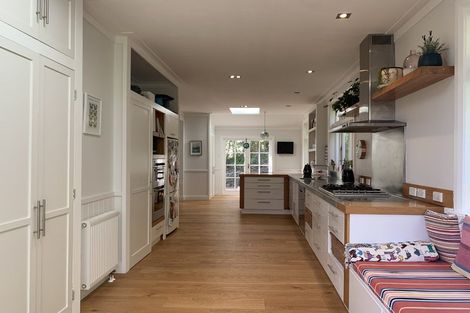 Photo of property in 401 Karori Road, Karori, Wellington, 6012