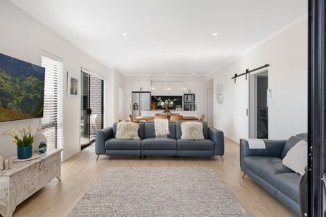 Photo of property in 11 Sarcodia Place, Papamoa Beach, Papamoa, 3118