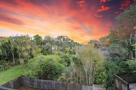 Photo of property in 2/75 Clovelly Road, Bucklands Beach, Auckland, 2012